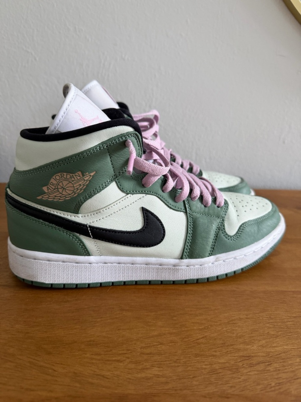 Nike Air Jordan Green and Pink sneakers